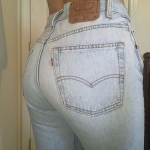 Vintage Levi’s 501 Light Wash Mom Jeans